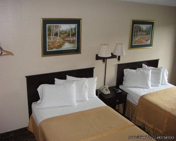 Timberlake Motel 린츠버그 객실 사진